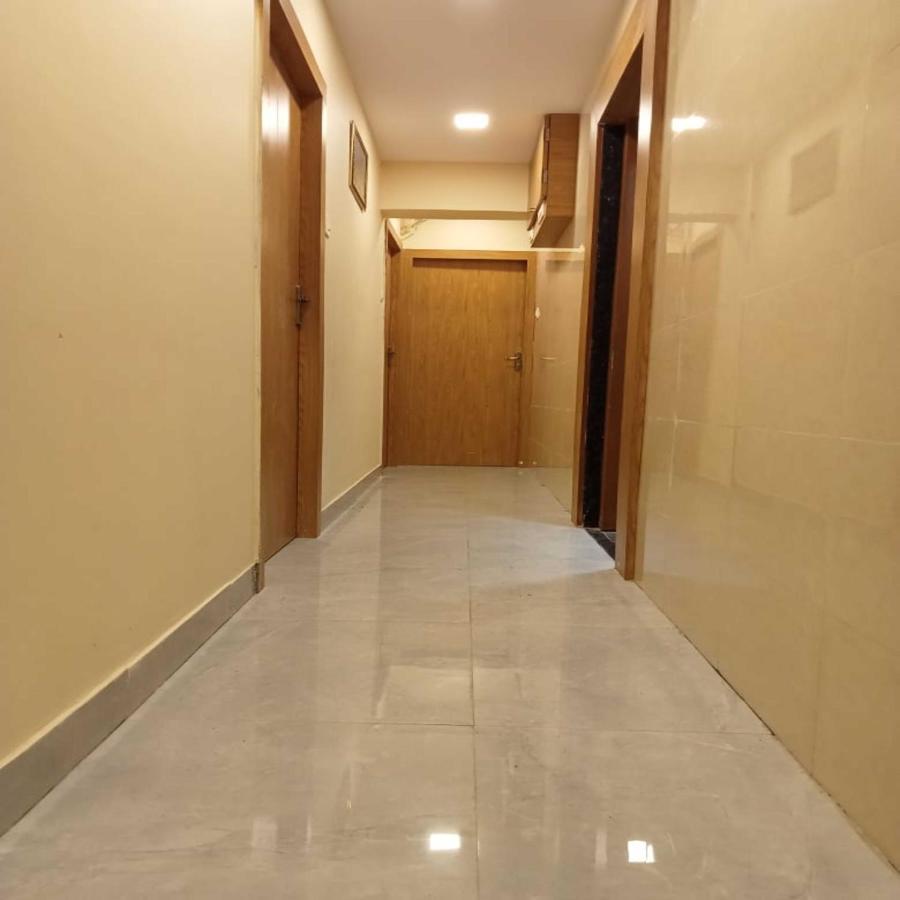 Hotel New Sarah Inn, Andheri West มุมไบ ภายนอก รูปภาพ