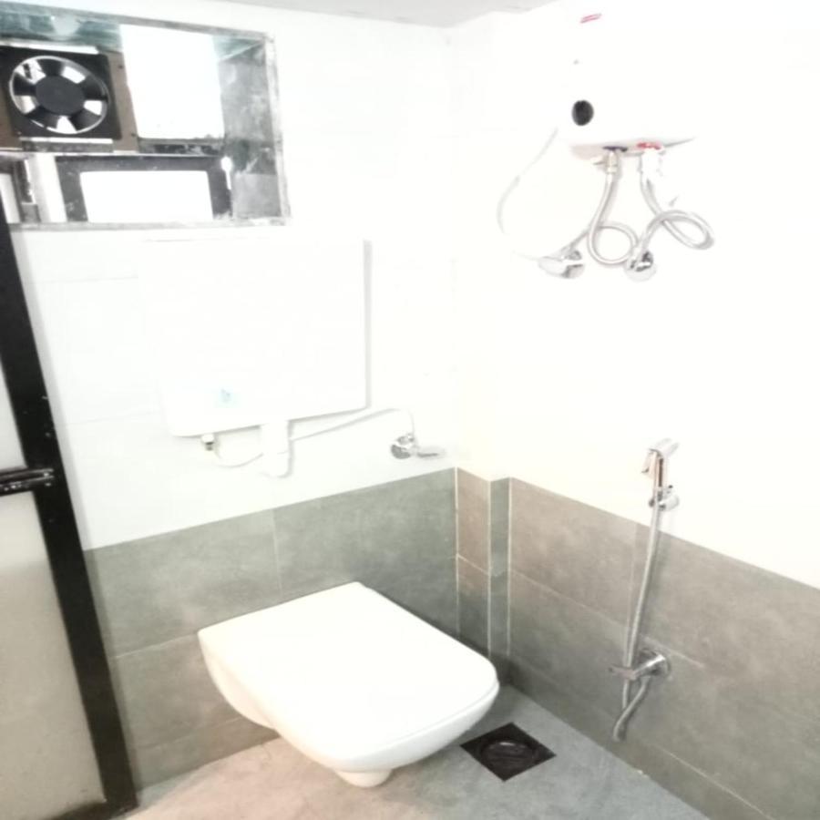 Hotel New Sarah Inn, Andheri West มุมไบ ภายนอก รูปภาพ